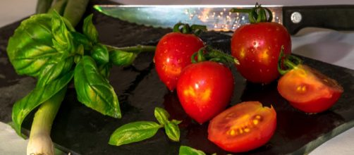 New Innit app will help you make meals. - [Photo by Dennis Klein on Unsplash]