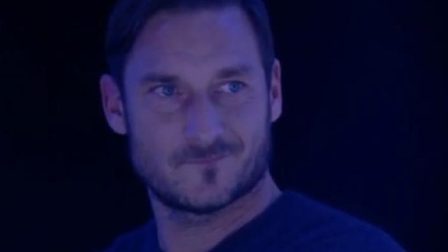 Ecco perch&eacute; il capitano non &egrave; salito sul palco
