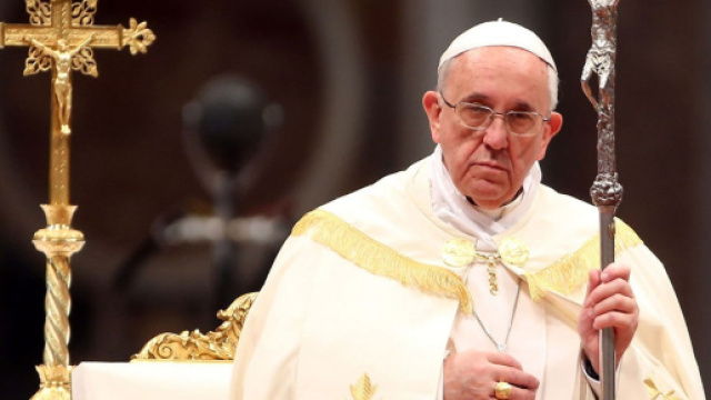 Papa Francesco dona 40 milioni di Padre Nostro alle popolazioni ... - lercio.it