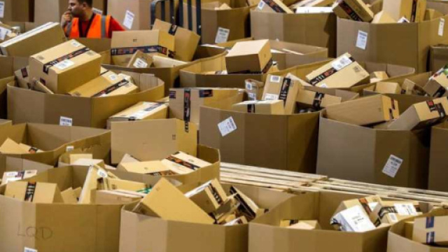 Amazon: ecco perch&egrave; sono arrivati gli ispettori del lavoro a Castel San Giovanni, Piacenza