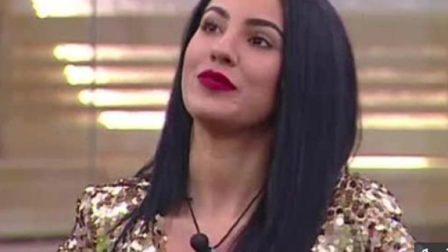 Denunciate le 'bimbe' di De Lellis da Lisa Fusco: l'hanno minacciata di morte