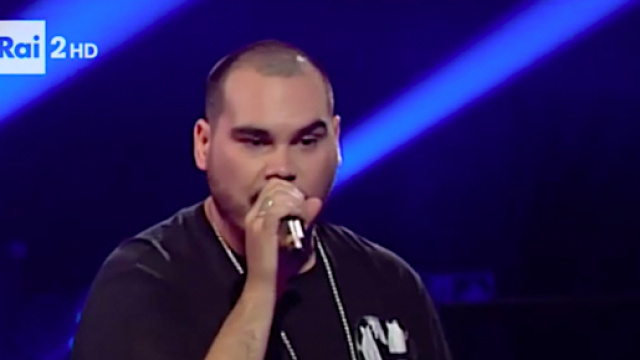 Ensi torna ad esibirsi con i One Mic a Torino.