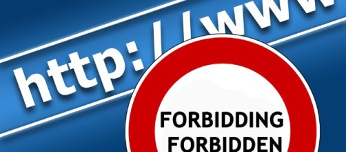 Will the new internet be free? [Image via Pixabay]