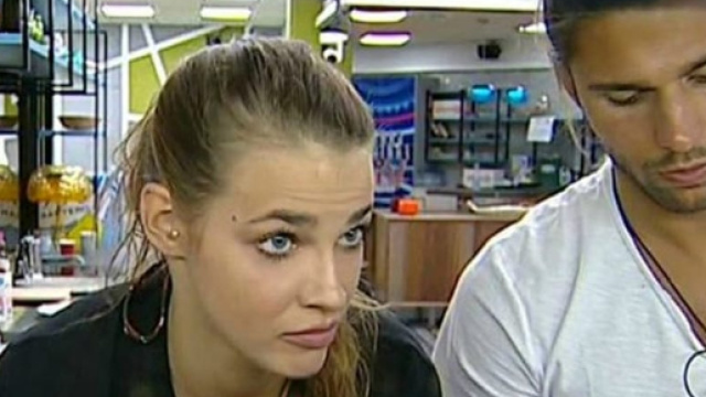 La modella ceca Ivana e Luca Onestini sono una nuova coppia?
