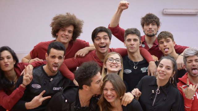 Amici 17: la squadra del Fuoco si aggiudica la quarta puntata - scuolazoo.com
