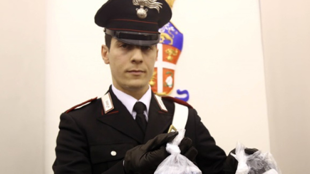 Le boccette di tallio recuperate nella cantina di casa Del Zotto dai carabinieri. Foto: Tg24.sky.