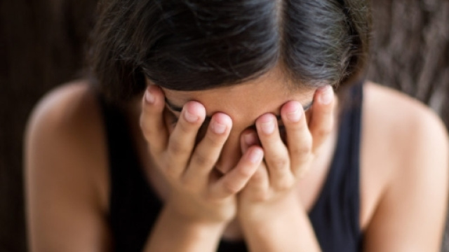 Arrestata a Salerno una madre che costringeva la figlia a prostituirsi