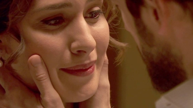 Camila ed il suo sposo Hernando Dos Casos.