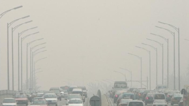 coltri di fumo soffocano le metropoli