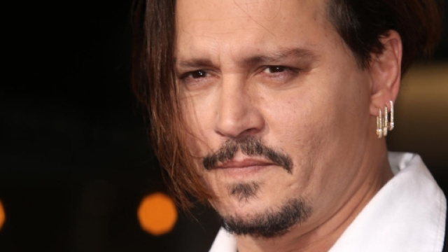 Johnny Depp incredibile: &egrave; sul lastrico