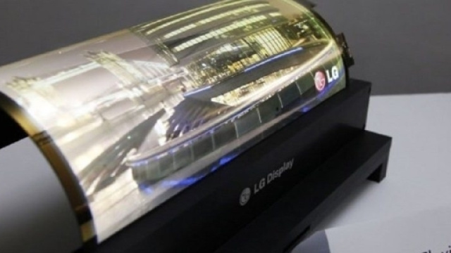 LG deposita due brevetti per smartphone pieghevoli