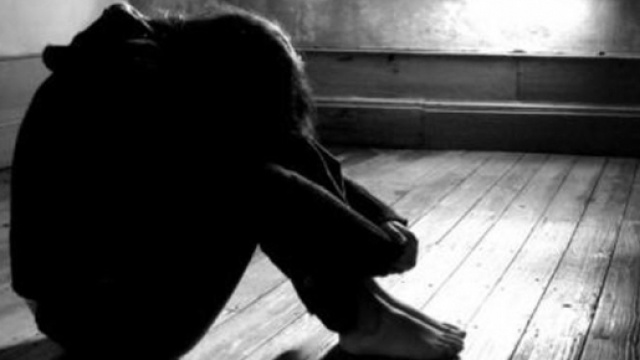 Madre fa prostituire la figlia, ecco le intercettazioni