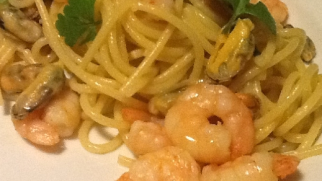 Spaghetti gamberetti e rucola, un piatto molto delicato.
