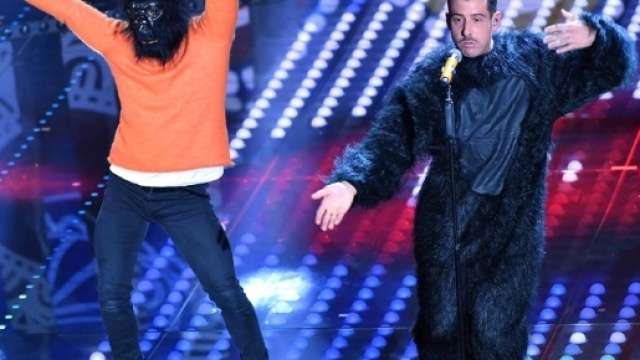 Francesco Gabbani e la sua 'Occidentali's Karma' - repubblica.it
