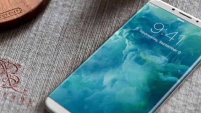 iPhone 8, rivoluzione in arrivo. Nuovo design e display pi&ugrave; grande - virgilio.it