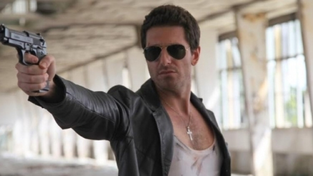 Coliandro &egrave; l'antieroe che piace al pubblico italiano - Play4movie - play4movie.com