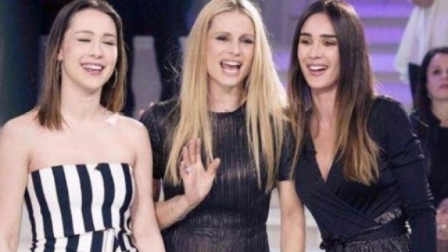 Michelle Hunziker e Aurora Ramazzotti a Verissimo