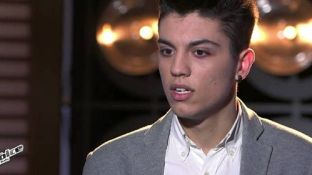 Raffaele Esposito - Presentazione - The Voice of Italy 2015 - #tvoi - rai.it