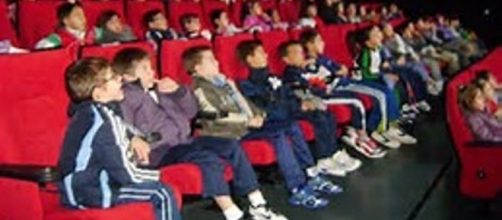 Atenci&oacute;n co lo que nuestros hijos ven.