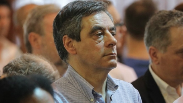 Francois Fillon a La Reunion photo