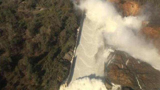 La diga di Oroville, in California, rischia di collassare
