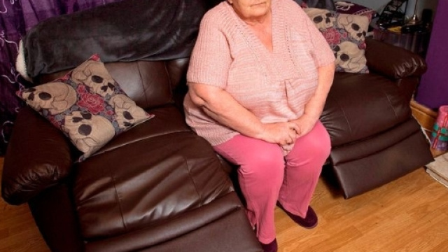 Umiliata da un ingegnere a causa del suo peso