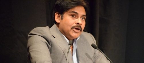 Pawan Kalyan speech (Image credits: Twitter.com/e3talkies)