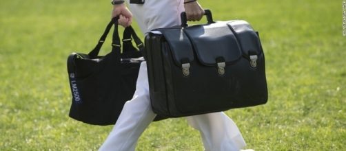 Wherever Trump goes, nuclear 'football' to follow - CNNPolitics.com - cnn.com