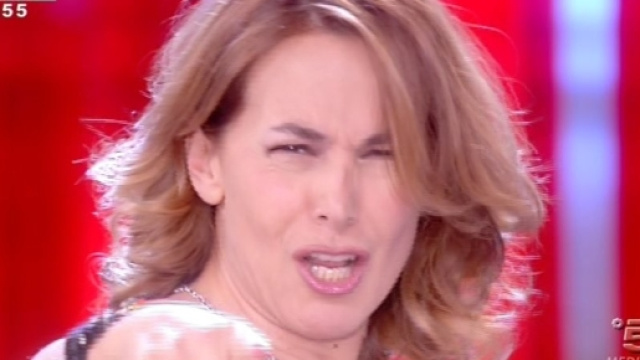 La gaffe di Barbara d'Urso sul vincitore di Sanremo 2017