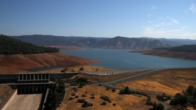 California: diga di Oroville a rischio collasso.