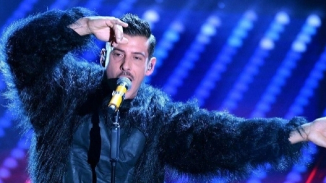Francesco Gabbani: "Siamo tutti delle scimmie con dei vestiti"