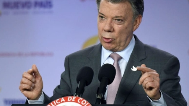 Juan Manuel Santos premio Nobel per la Pace 2016 - today.it