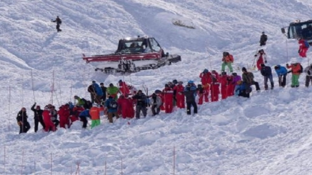 Les secouristes &agrave; pied d'oeuvre pour retrouver les skieurs disparus