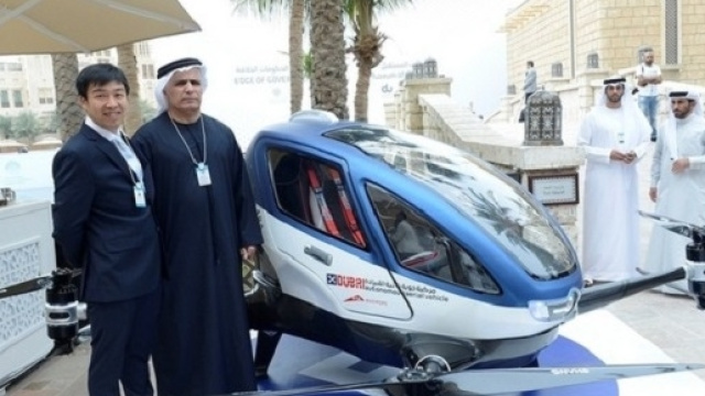 Presentata a Dubai da RTA auto volante (foto APCO Worldwide)