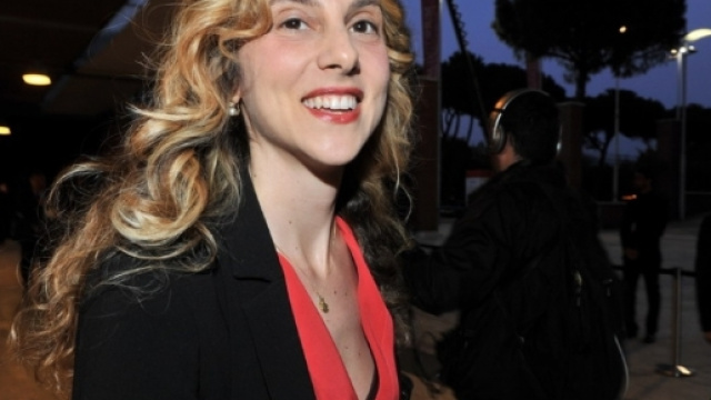 Riforma Pubblica amministrazione della Madia, attesi premi per 2.300 euro mensili medi.