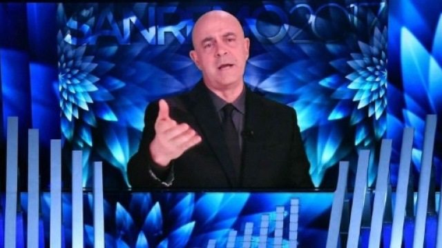 Sanremo 2017: Maurizio Costanzo contro Crozza