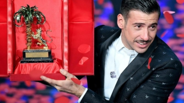 Sanremo 2017: Qual &egrave; il significato di Occidentali's Karma?
