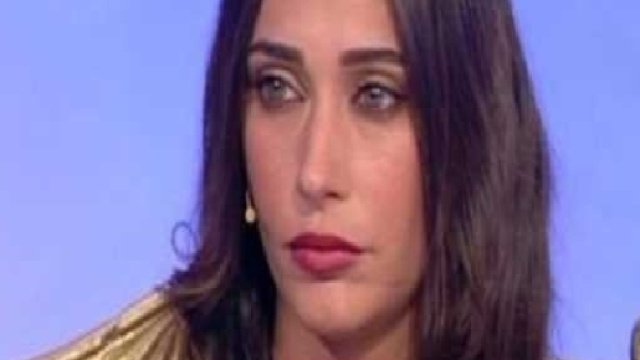 Sonia Lorenzini ha mentito e rischia di essere eliminata da uomini e donne