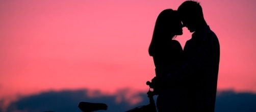 Pesquisador diz que amor tem cinco etapas