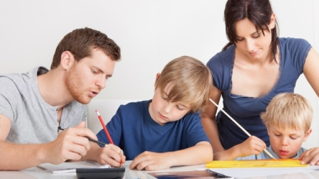 Maggiori attenzioni dei genitori verso i primogeniti - eticamente.net