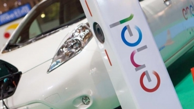 Enel: da aprile al via un progetto da 300 milioni di euro per la rete di ricarica delle auto elettriche.