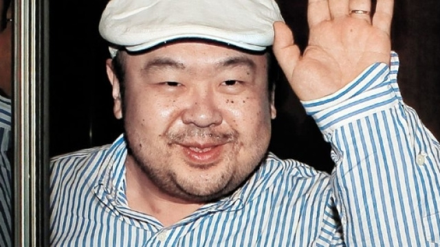 Il fratelastro di Kim Yong-un avvelenato luned&igrave;, doveva essere lui il leader della Corea del Nord ma cadde in disgrazia dopo una 'gita' a Disneyland.