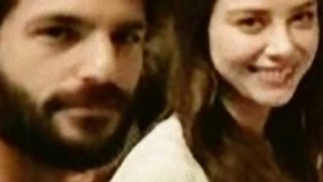 Le fan italiane rendono felici Serkan e Ozge.