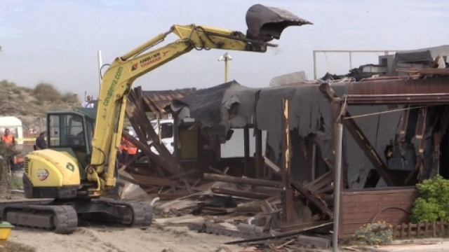Le "ruspe della legalit&agrave;" in azione a Castel Porziano