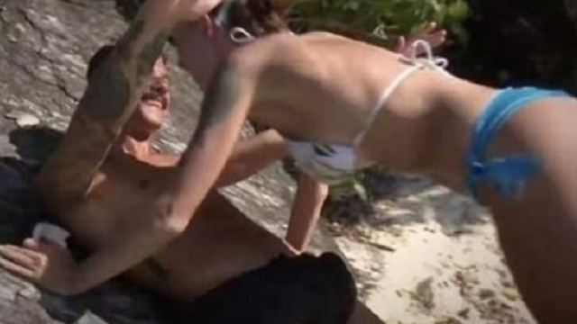 Moreno non &egrave; riuscito a contenere le emozioni durante le coccole con Malena