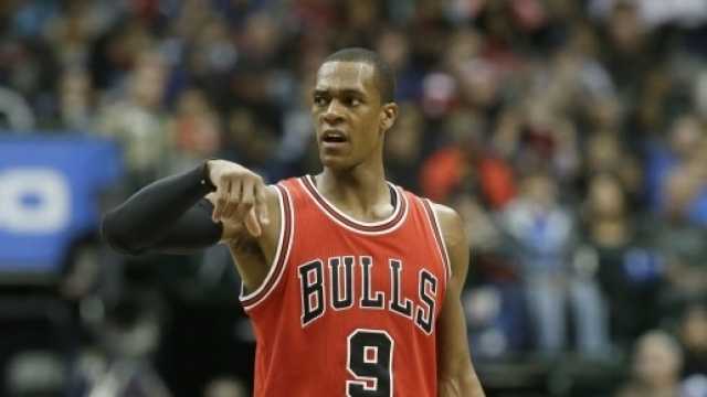 Una foto di Rondo in maglia Bulls