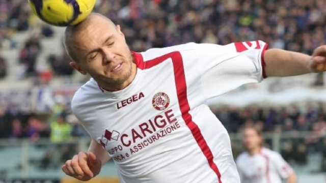 Calciatori a rischio demenza per gli innumerevoli colpi in testa