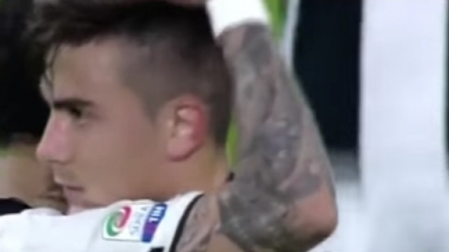 Dybala non esulta dopo il gol alla sua ex squadra