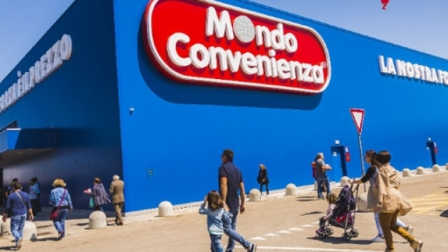 Lavora con Mondo Convenienza: l'azienda cerca giovani da inserire nelle proprie sedi