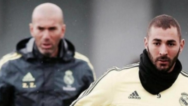 Real Madrid&nbsp;: Zidane &eacute;voque le cas Benzema